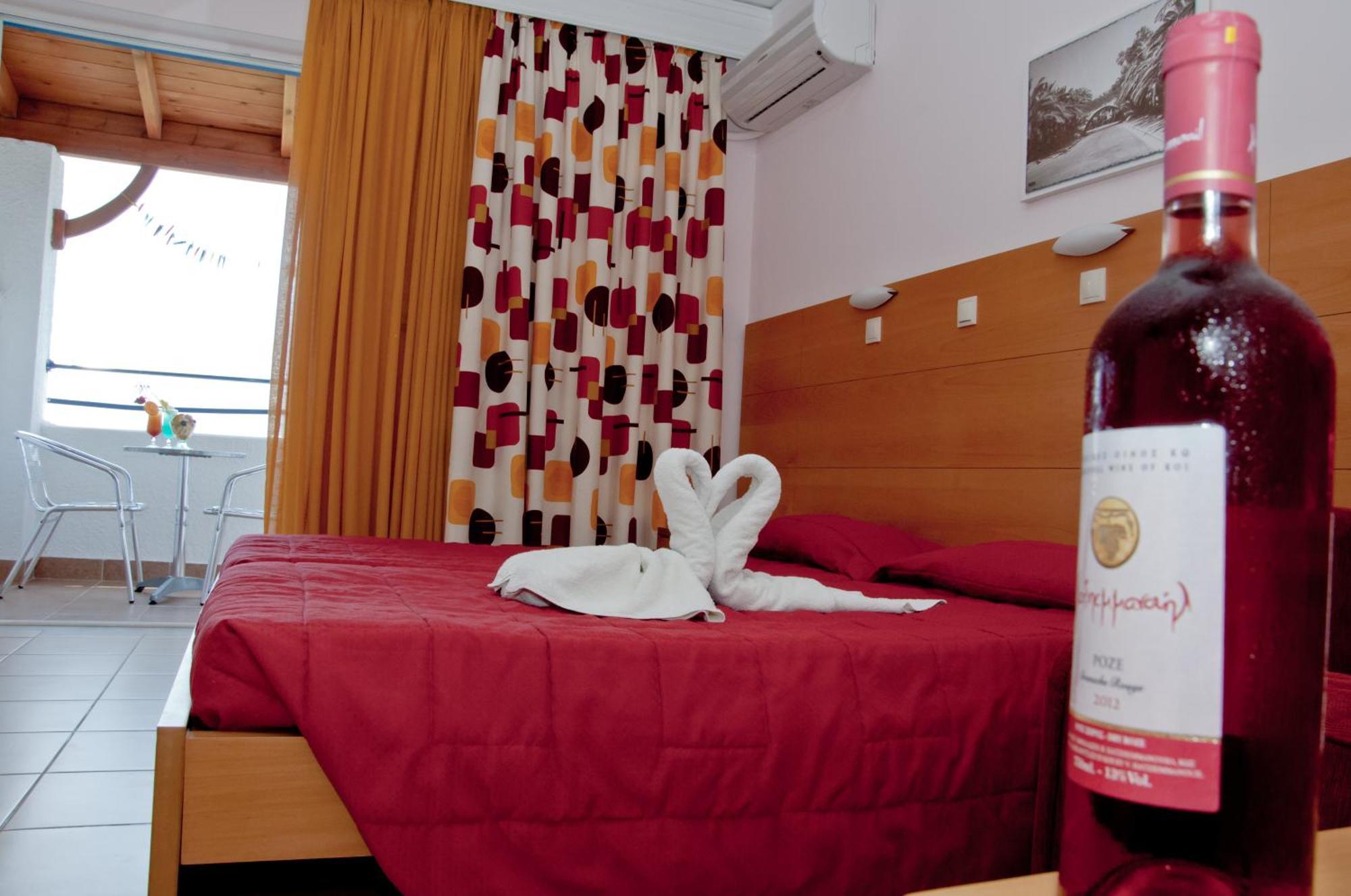 Hotel Tigaki'S Star Esterno foto